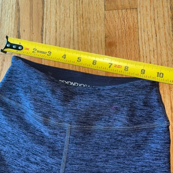 Beyond Yoga Blue Leggings - Picture 2 of 9